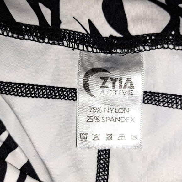 Zyia Active Safari Zebra Striped Pocket Brilliant Hi-Rise 7/8 24" Size 8-10 - Picture 11 of 16